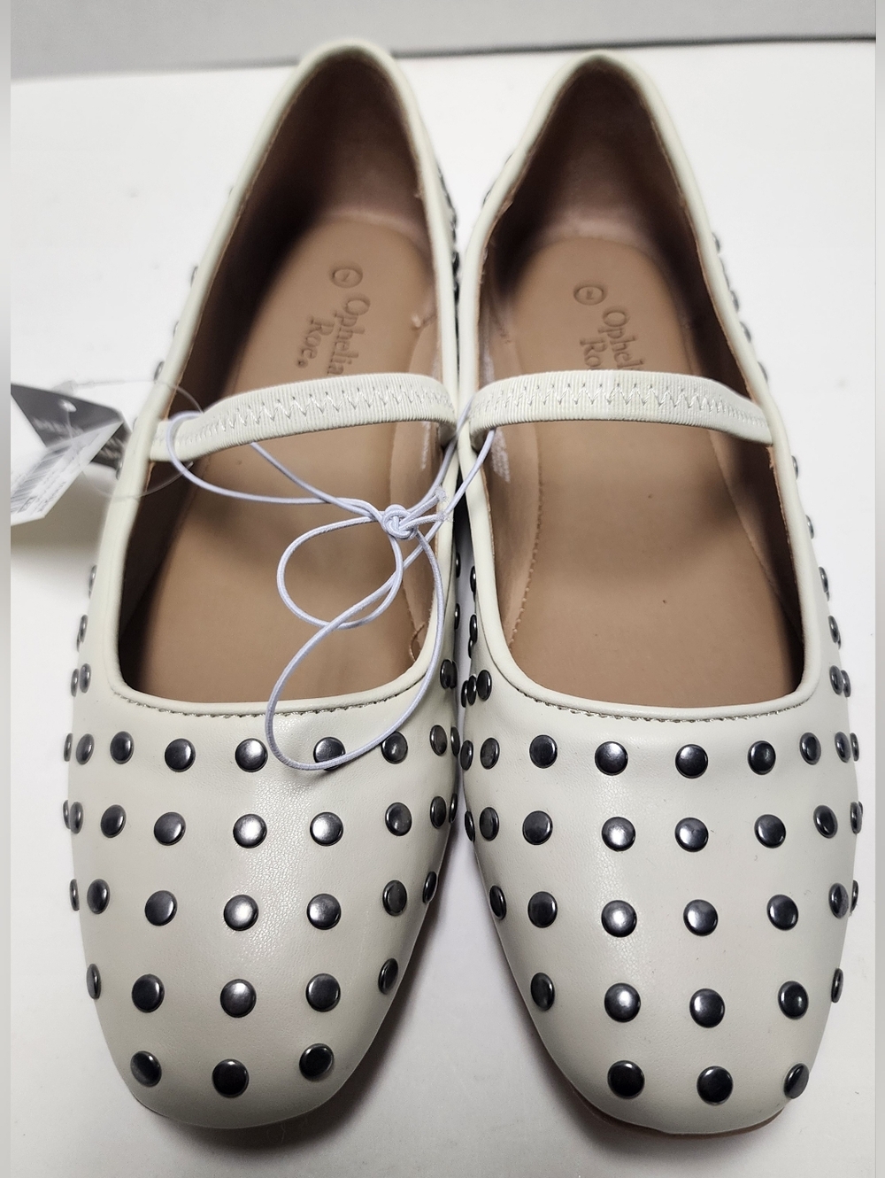 Size 7M Women's Studded Cream Ballet Flats Shoes Ophelia Roe Maxine NEW